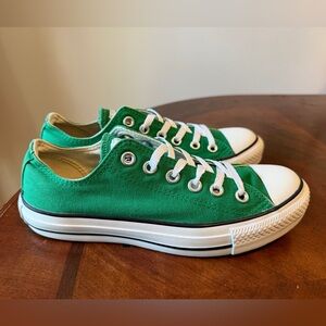 Converse All Star Low Top Sneakers Women’s Size 7 Mens Size 5 Green Canvas Shoes